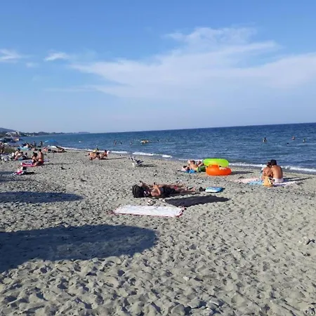 アパート In Moriani-plage By The *