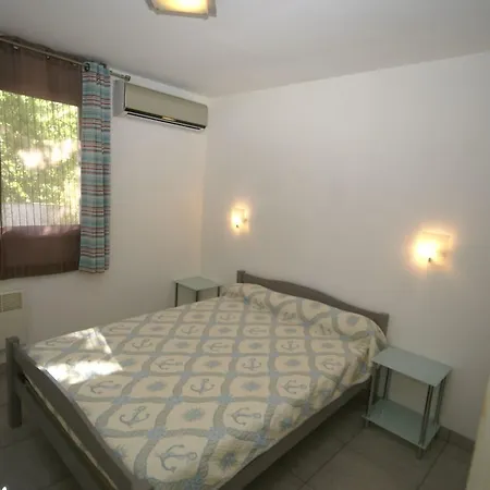 In Moriani-plage By The アパート *