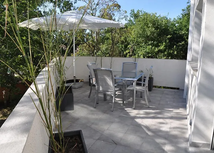 In Moriani-plage By The San-Nicolao